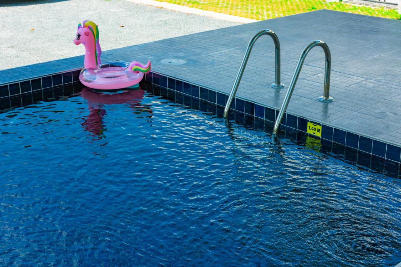 פראצ'ואפ קירי קאן Oyo 533 Runya Poolvilla מראה חיצוני תמונה