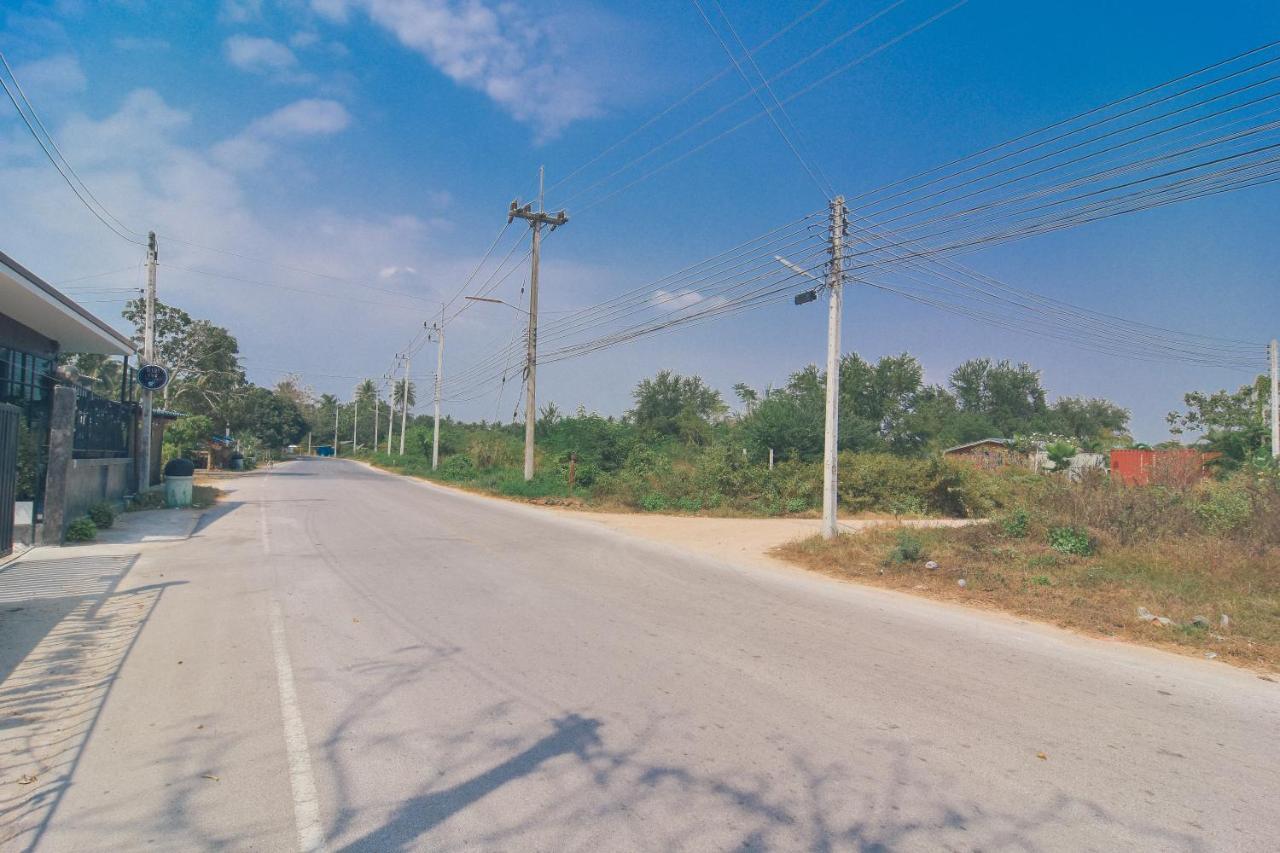 פראצ'ואפ קירי קאן Oyo 533 Runya Poolvilla מראה חיצוני תמונה